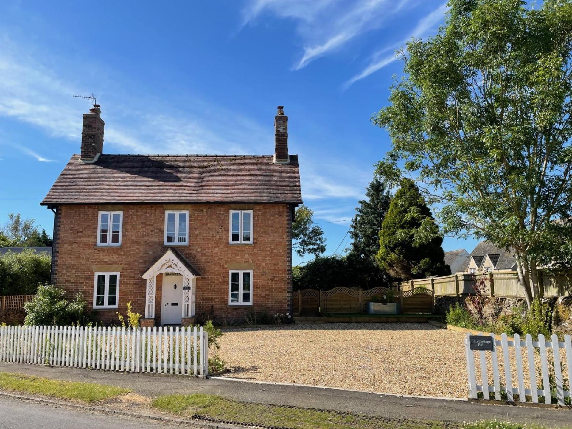 Elm Cottage Alvescot Dış mekan fotoğraf